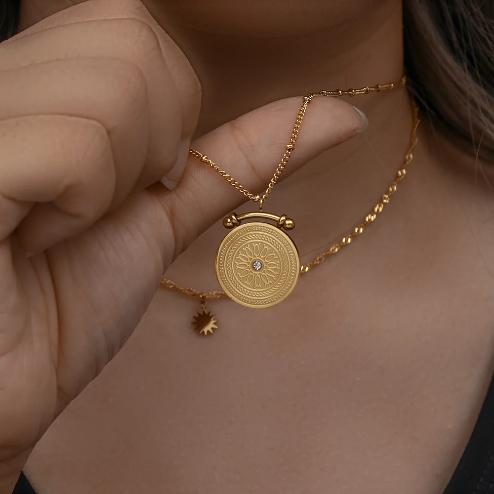 E.B.belle Center of the Univer - đánh giá và giá Coin Necklace Delicate