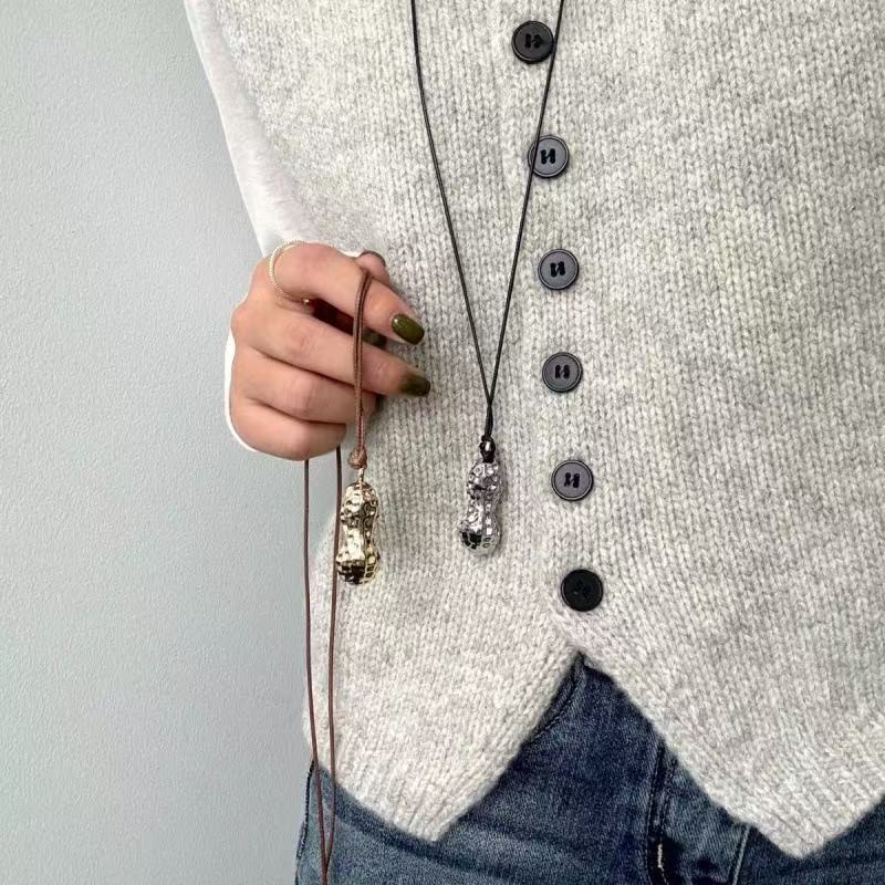 Fashionable Metal Peanut Penda - đánh giá và giá Women Accessories Meaning