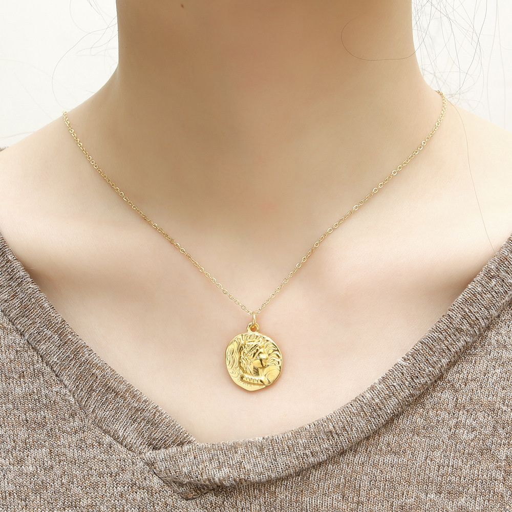 Gold Plated Queen Elizabeth Po - đánh giá và giá Coin Necklace Delicate