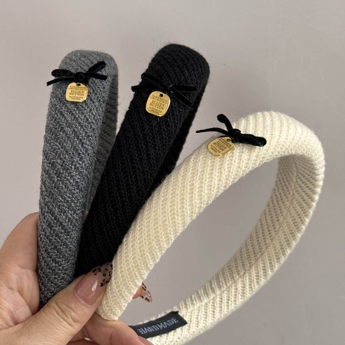 Brand New Gentle brown fabric  - đánh giá và giá Accessories Brand For Women